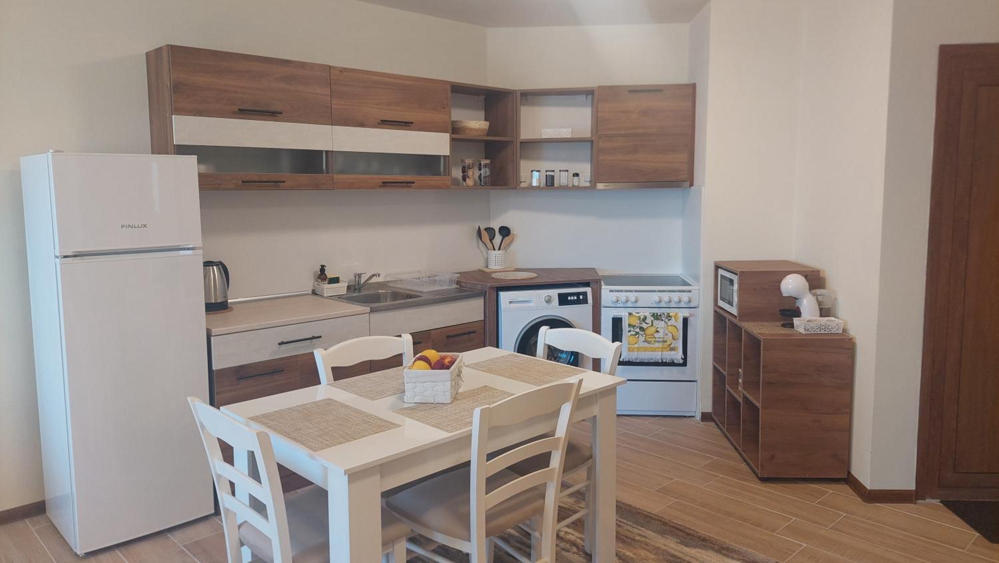 Krimski Apartment - Free Private Parking ヴァルナ エクステリア 写真